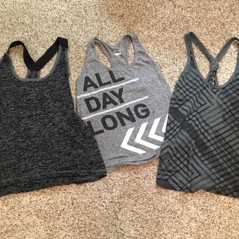 Workout Tanks Bundle!!
